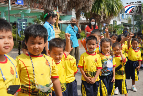 ข่าวอาชญากรรม ภาค 8 ร่วมสนับสนุนกิจกรรมวันปีใหม่ 2566 ณ โรงเรียนบ้านโพหวาย จังหวัดสุราษฎร์ธานี โดยมุ่งเน้นให้เยาวชนห่างไกลจากยาเสพติดและการอยู่ร่วมกันในสังคมอย่างมีความสุข